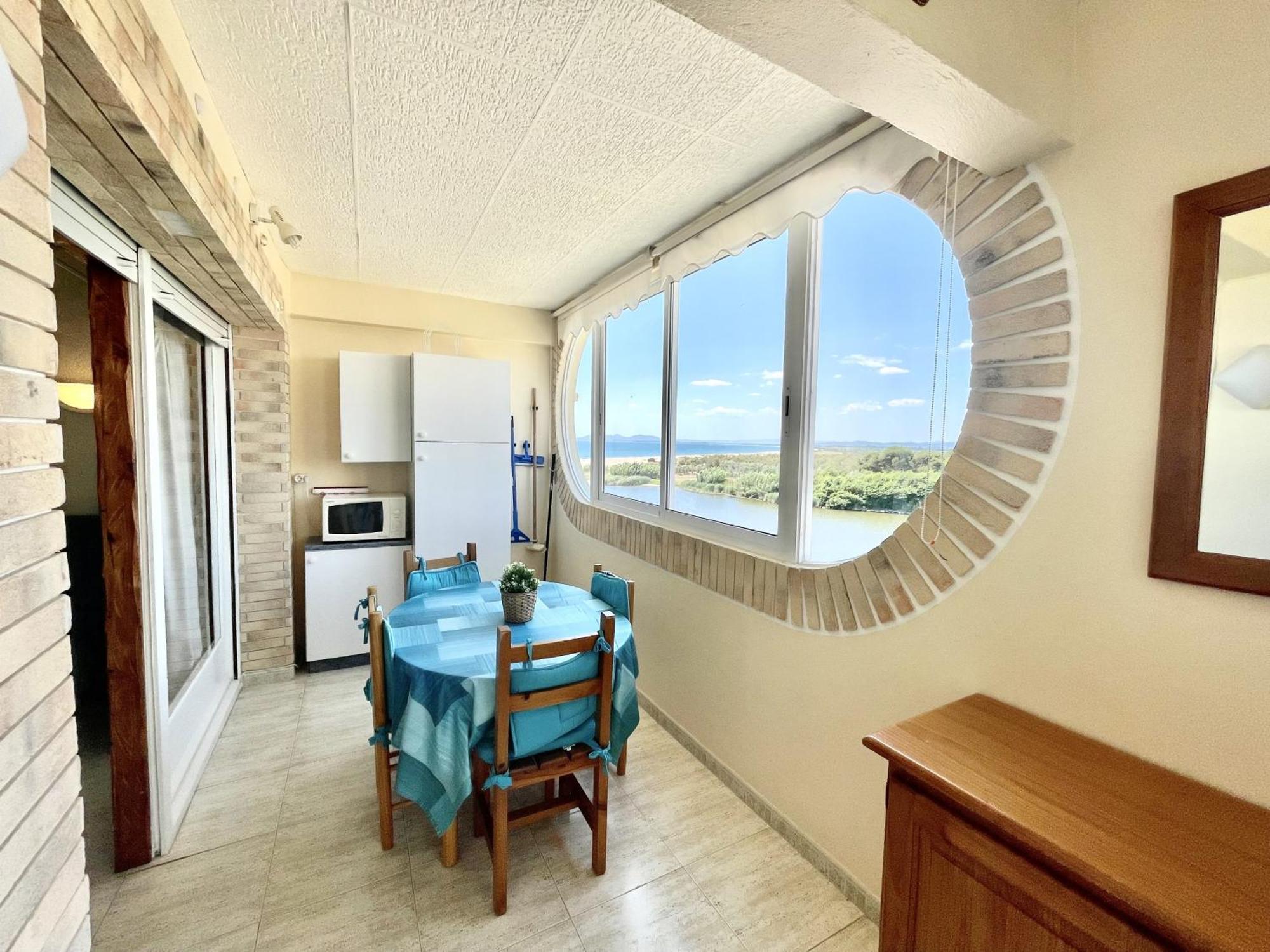 33Apartamento Soleado De Dos Habitaciones 艾姆布里亚布拉瓦 外观 照片
